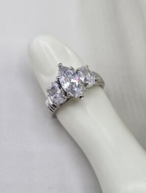 Swarovski Crystal Elements Three-Stone Silver Marquise Ring Size 8 Prom Bridal